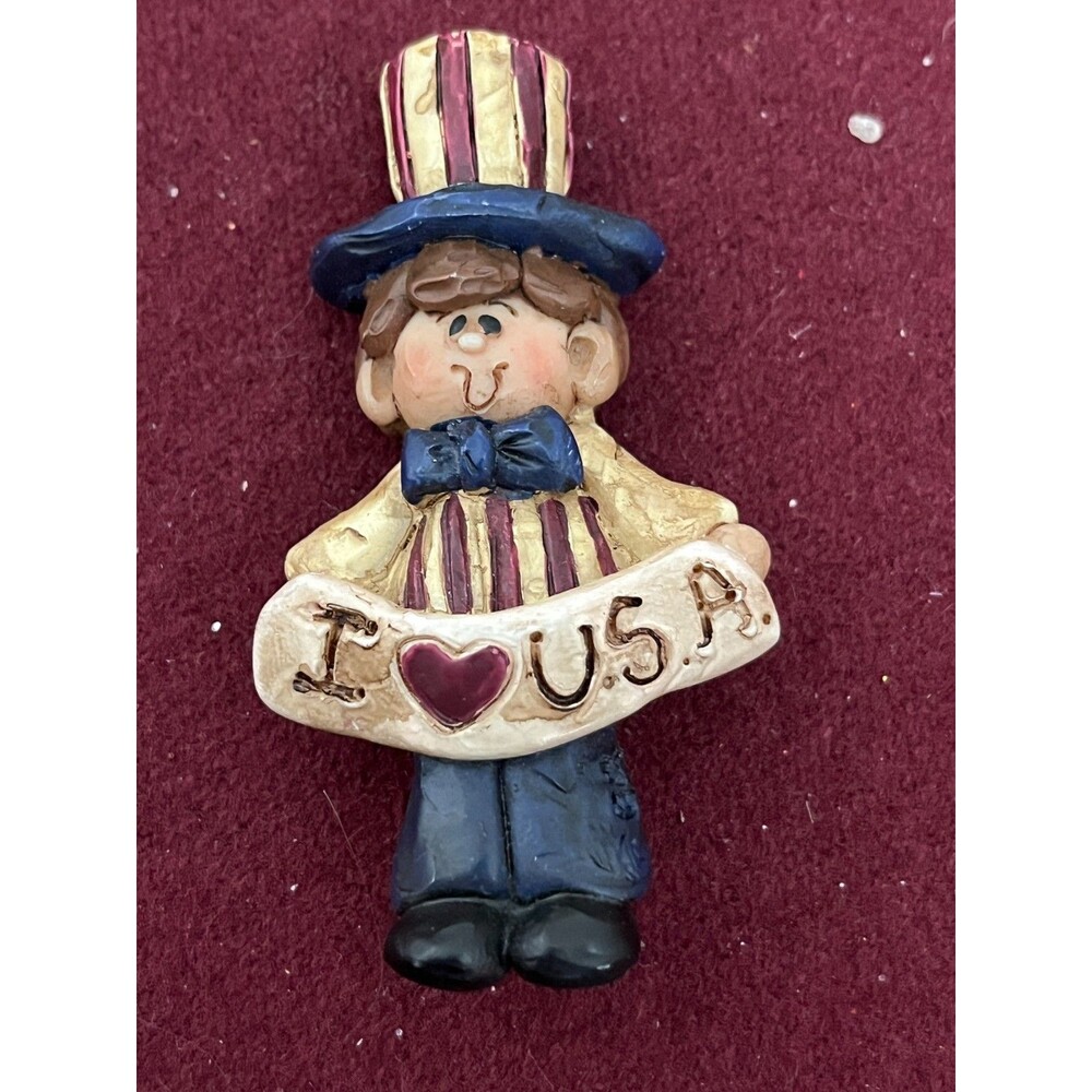 Blossom Bucket Patriotic Pin Boy w/ I ❤️USA Banner